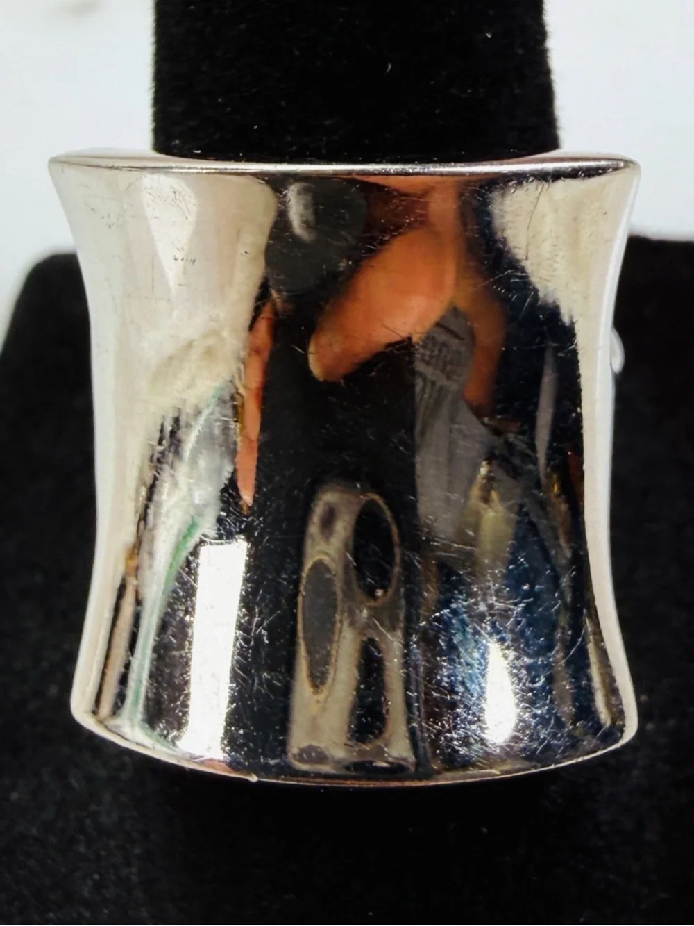 Interesting Silvertone modernness scoop size 7 ring